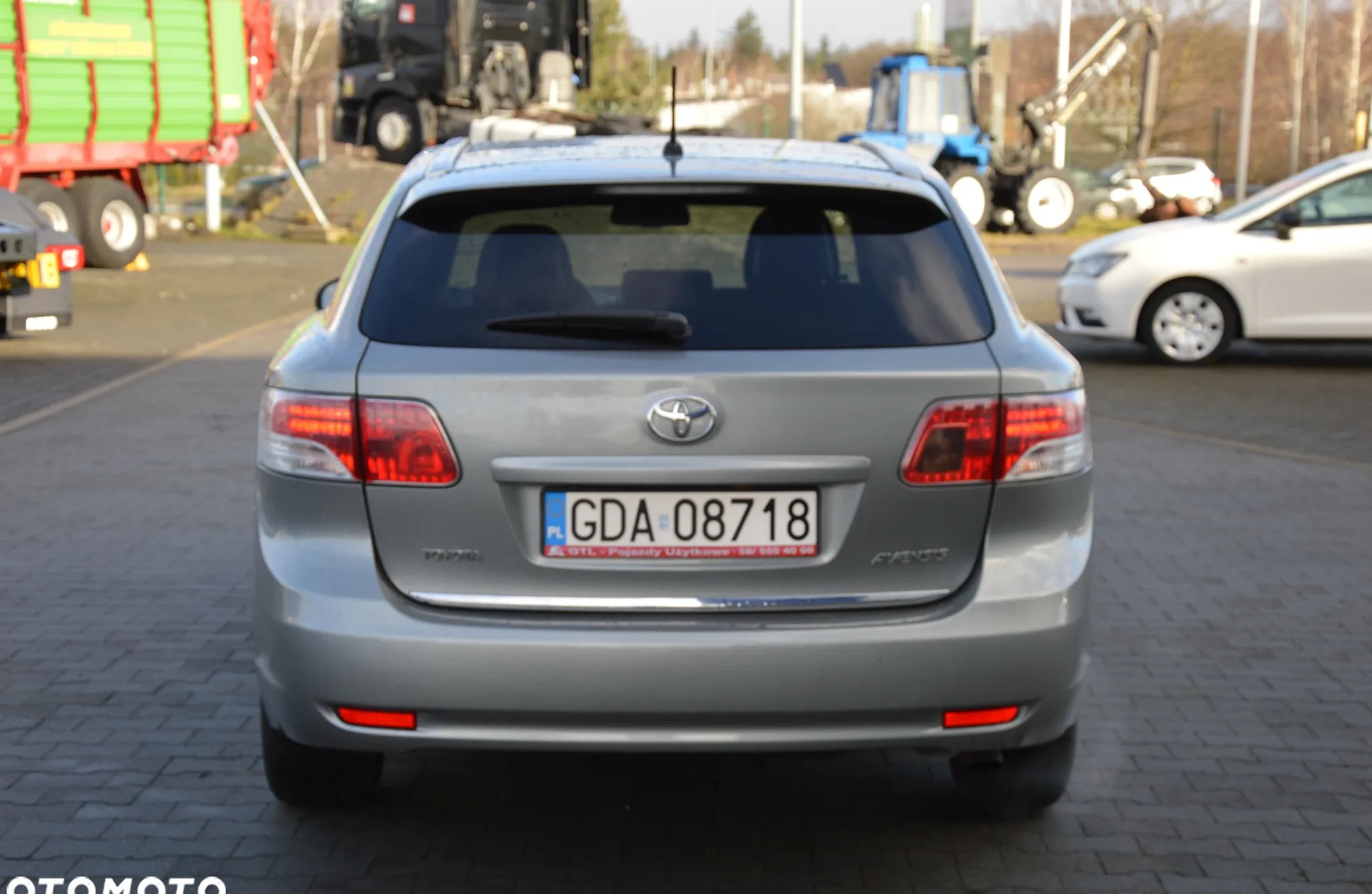 Toyota Avensis cena 10455 przebieg: 302365, rok produkcji 2010 z Chocz małe 254